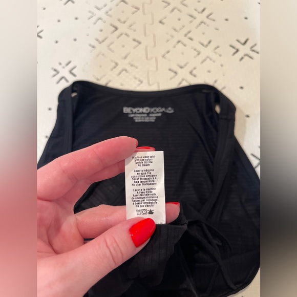 Beyond Yoga, Black Crossed My Mind Tank Activewear‎ Top Small - Picture 7 of 9